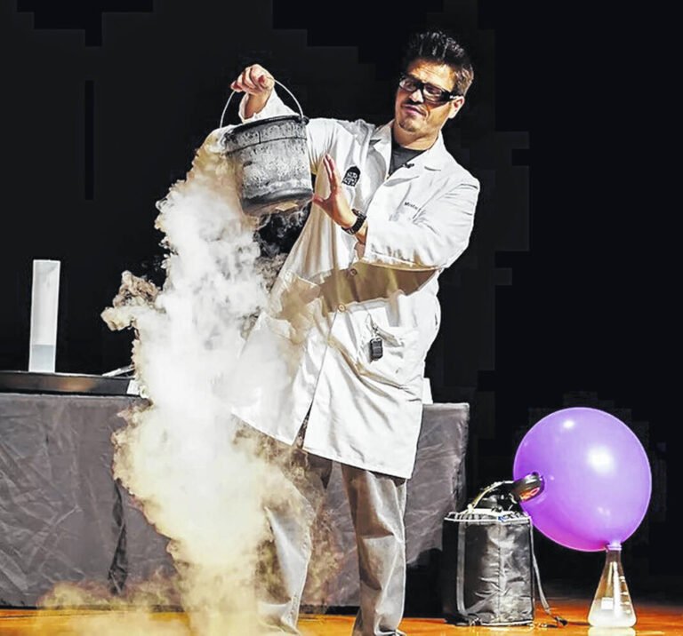 Field Trip: Full Steam Ahead Live – Air is everywhere